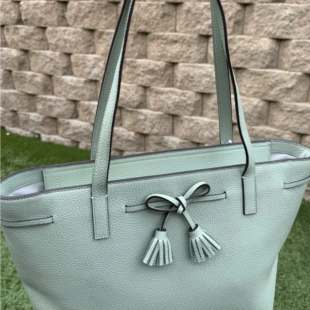 Kate Spade medium mint pebbled leather zip tote NWT